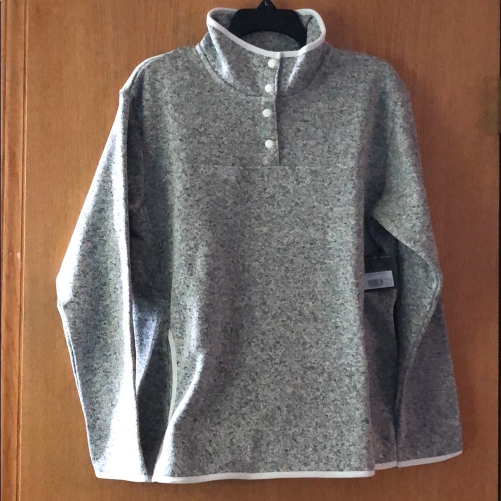 NWT! Eddie Bauer Women’s Size Large Long Sleeves